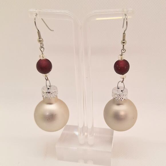 Christmas Ornament Earrings Silver Satin Ball Red Bead - Picture 2 of 4